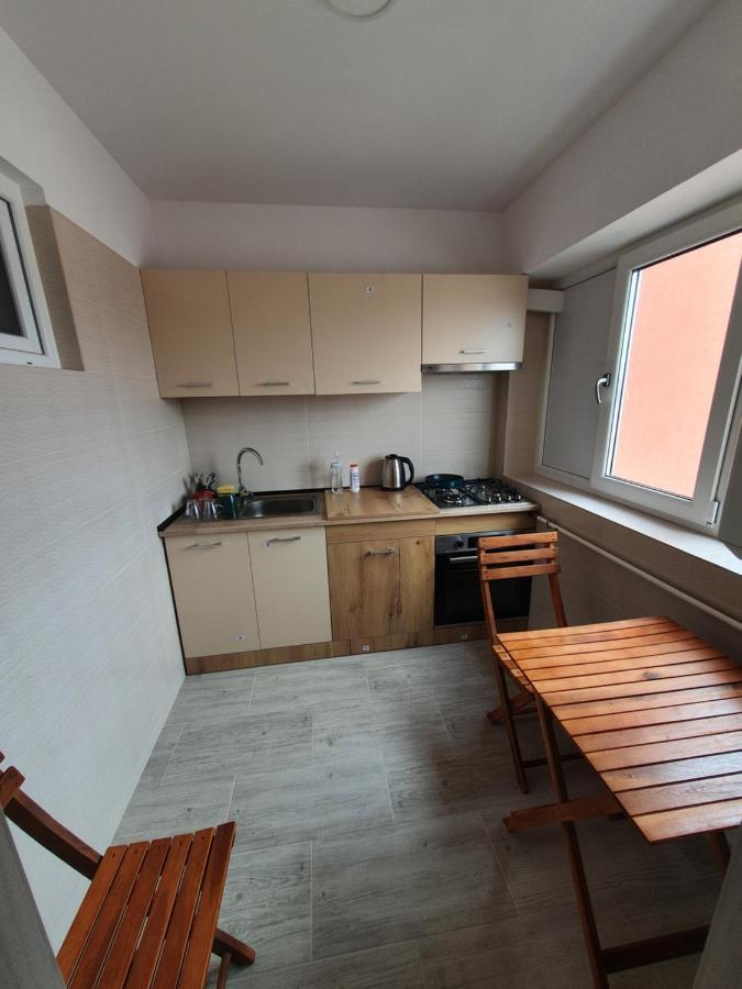 Apartament 3 Cam Grand Arena Бухарест Екстер'єр фото